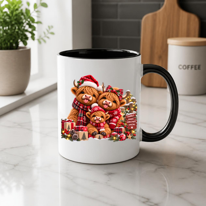 Christmas Highland Cow Family Mug "Family Makes Christmas Special" Christmas Highland Cow Family 325ml Ceramic Coffee Mug – Cute Highland Cow Family with Wooden Sign, Santa Hat, Scarves & Gifts | Festive Holiday Gift | Fast Dispatch by UK Seller (M3376)