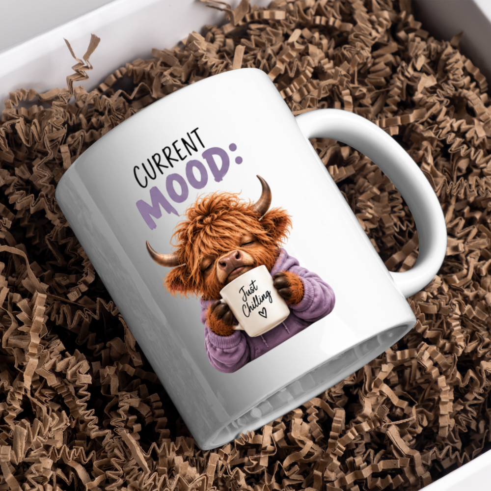 Cozy Highland Cow Mug "Current Mood: Just Chilling" Graphic 325ml Ceramic Coffee Cup Peaceful Highland Cow in Purple Hoodie Novelty Tea Cup | Relaxing Morning Gift for Her & Friends | Available in Multicolours | Fast Dispatch by UK Seller (M3135)