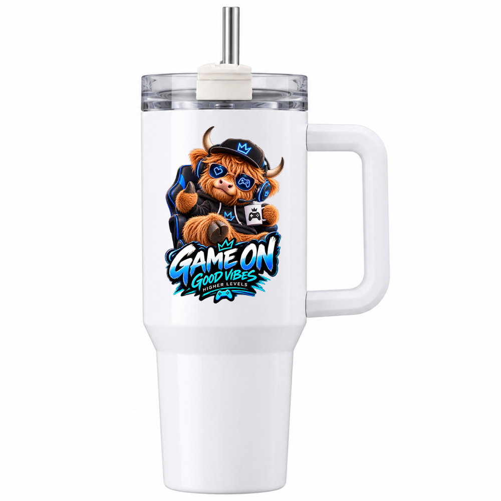 Funny Gaming Travel Tumbler "Game On Good Vibes Higher Levels" Graphic 40oz Stainless Steel Insulated Travel Mug with Handle & Straw – Highland Cow in Gaming Chair with Headset & Mug Novelty Gift for Gamers | Fast Dispatch by UK Seller (T3062)