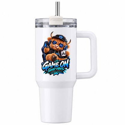 Funny Gaming Travel Tumbler "Game On Good Vibes Higher Levels" Graphic 40oz Stainless Steel Insulated Travel Mug with Handle & Straw – Highland Cow in Gaming Chair with Headset & Mug Novelty Gift for Gamers | Fast Dispatch by UK Seller (T3062)
