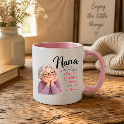 Family Mug "Nana MAKES THE WORLD A kinder brighter happier PLACE" Sweet Grandma 325ml Ceramic Coffee Mug Heartwarming Nana Tea Cup with Resting Head Grandma Graphic Gift | Available in Multicolours | Fast Dispatch by UK Seller (M3014)