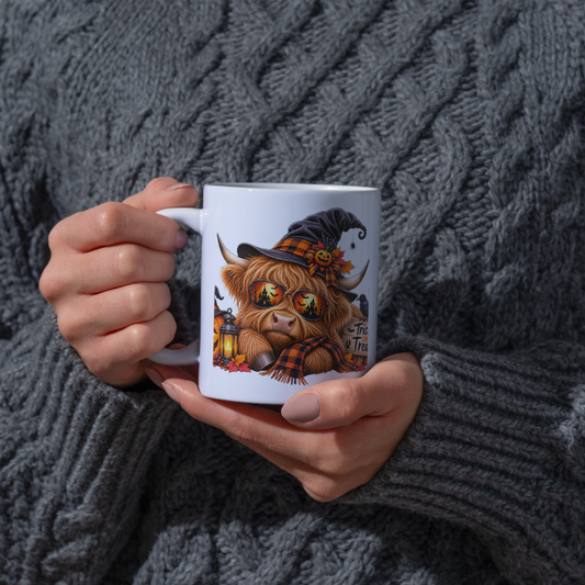 Cool Spooky Halloween Highland Cow Coffee Mug - "Trick or Treat" Jack-o'-Lantern & Witch Hat Ceramic Tea Cup for Fall Season Decor (M1213)
