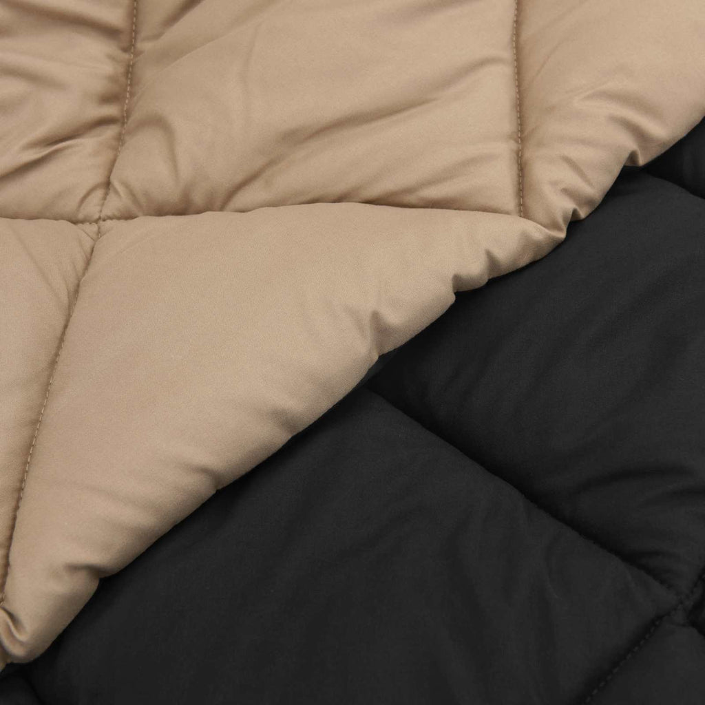 Full Year Duvet Black and Taupe 240 x 200 cm Microfiber