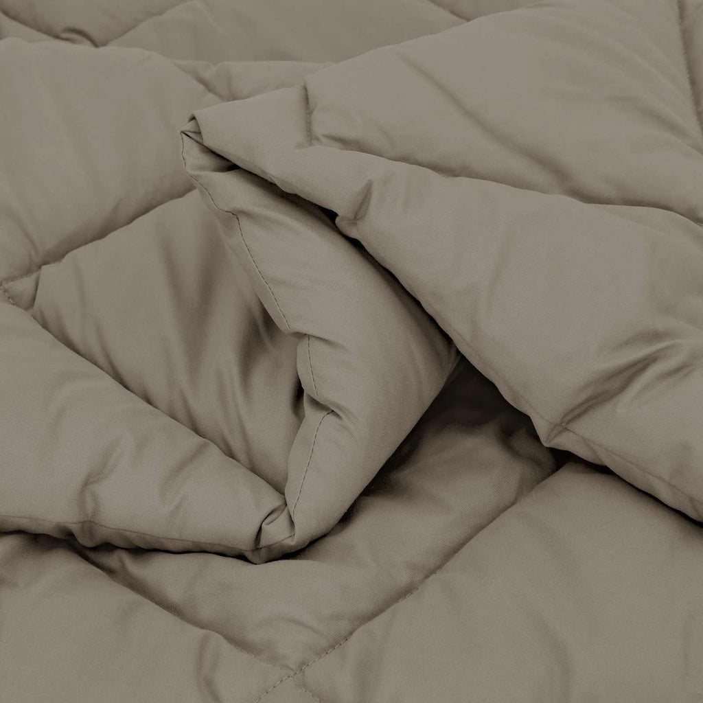Winter Duvet Light Grey 240 x 200 cm Microfiber