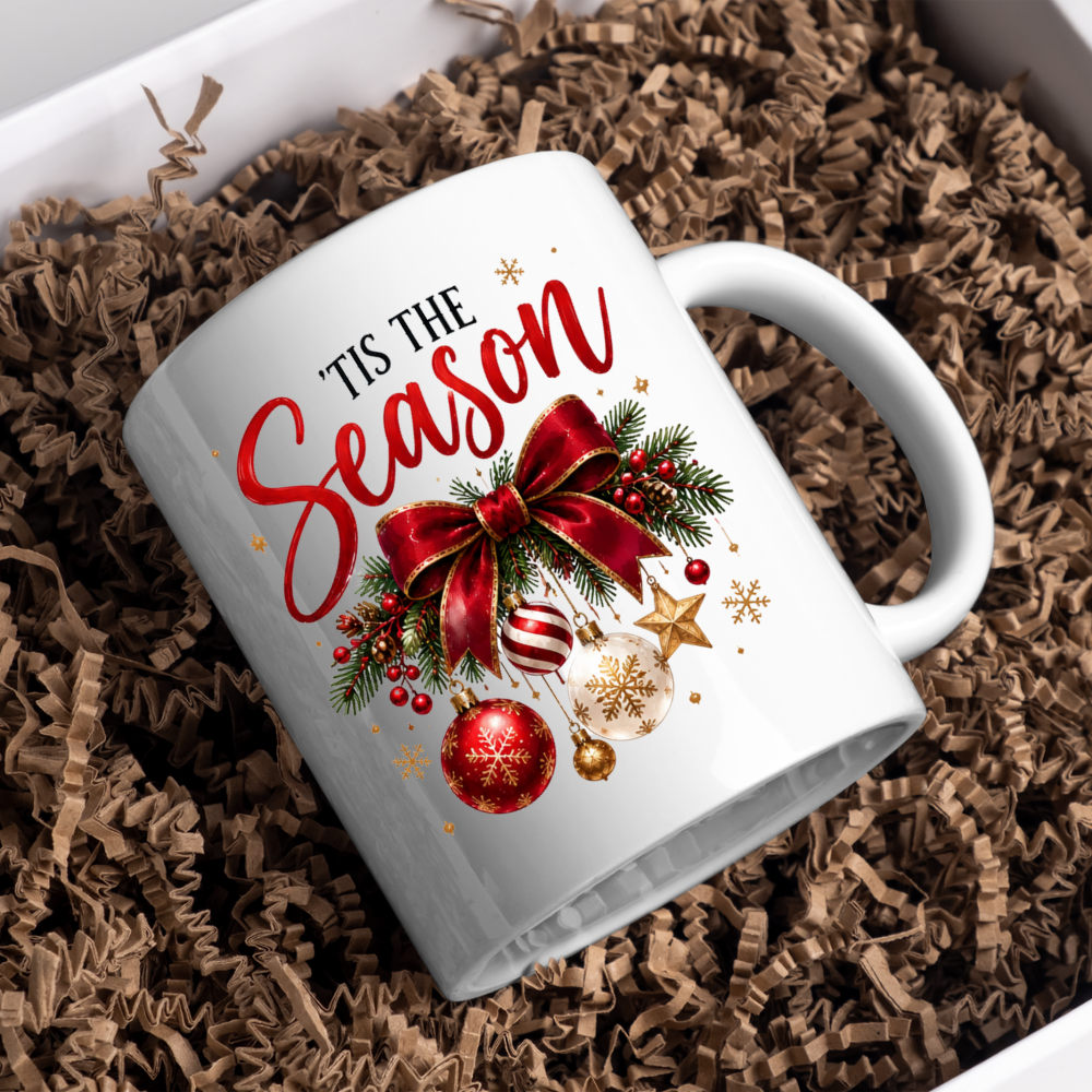 Christmas Bow Ornaments Mug "'Tis The Season" 'Tis The Season 325ml Ceramic Coffee Mug – Festive Red Bow with Hanging Baubles, Stars & Pine Branches | Holiday Gift | Fast Dispatch by UK Seller (M3401)