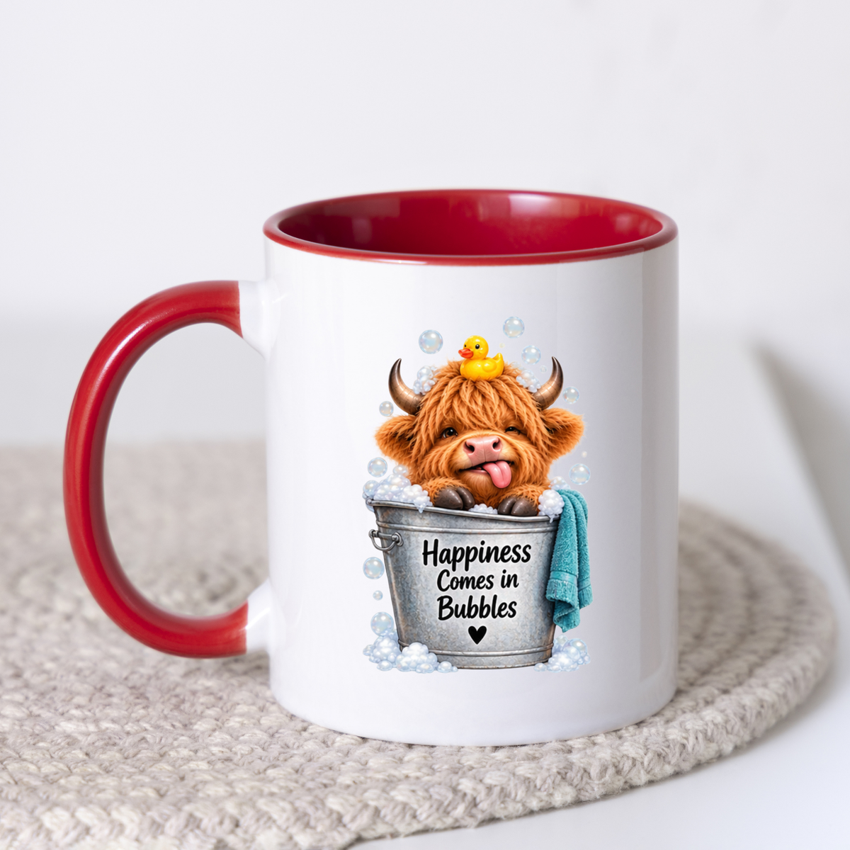 Novelty Mug "Happiness Comes in Bubbles" Highland Cow Ceramic Coffee Mug – Cute Bubble Bath Farm Animal with Rubber Duck & Tongue-Out Tea Cup Gift | Available in Multicolours | Fast Dispatch by UK Seller (M1225)