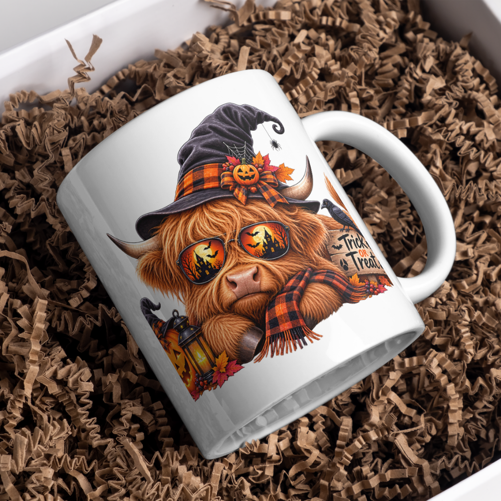 Cool Spooky Halloween Highland Cow Coffee Mug - "Trick or Treat" Jack-o'-Lantern & Witch Hat Ceramic Tea Cup for Fall Season Decor (M1213)