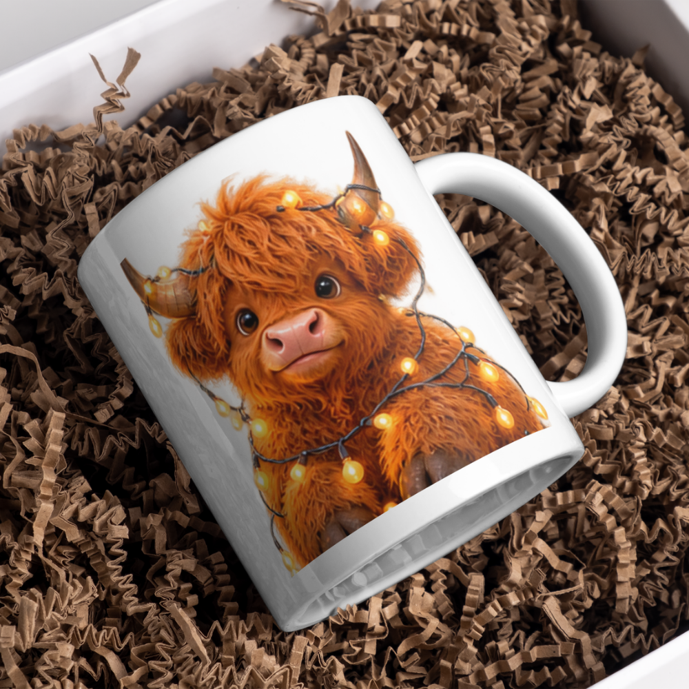 Fairy Lights Highland Cow Ceramic Coffee Mug - Glowing Warm Light Farm Animal Tea Cup for Cozy Winter Nights & Holiday Decor (M1221)