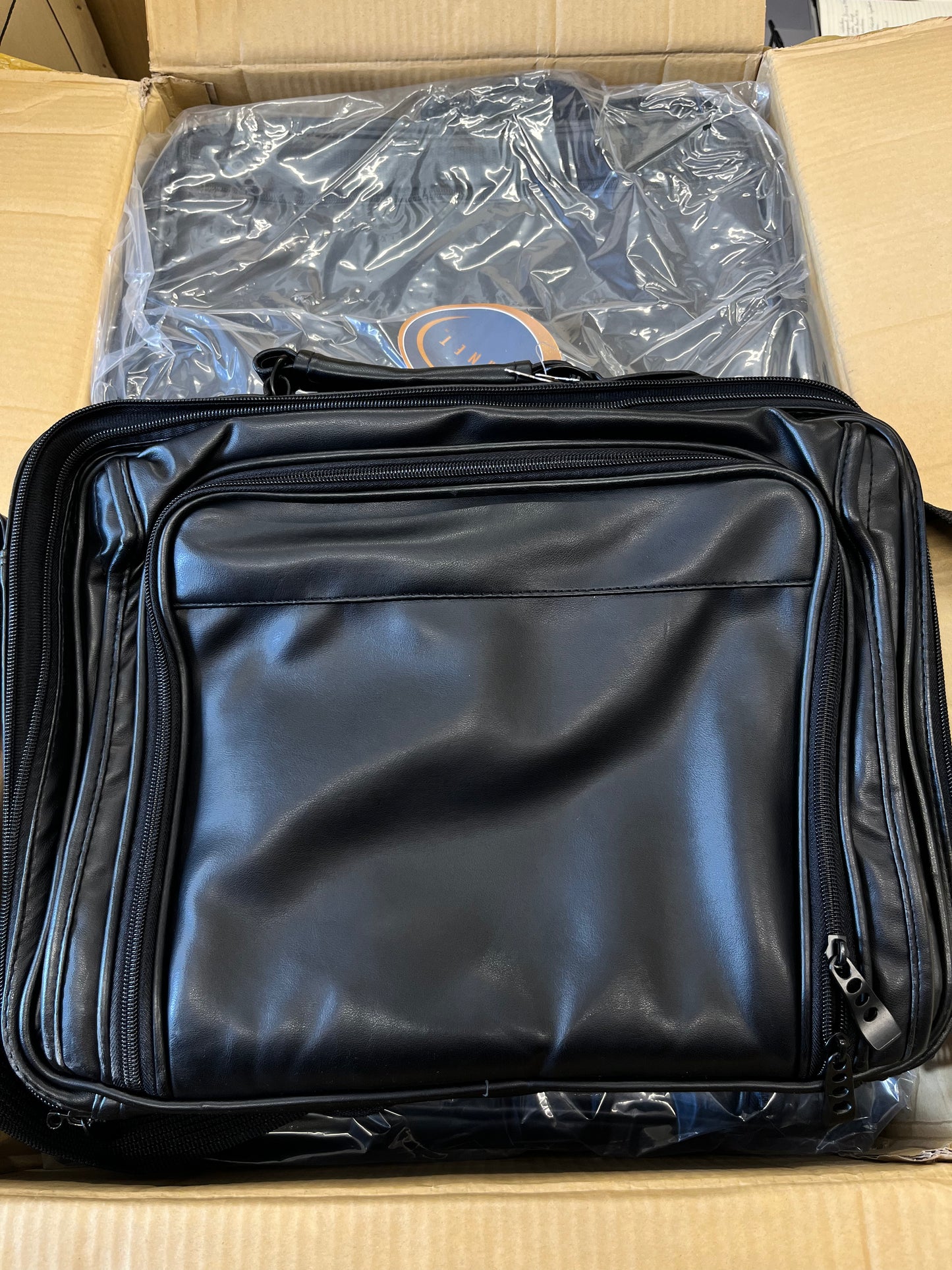 WHOLESALE Planet Black Laptop Bags – 10 Per Carton – Clearance Stock JOB LOTS